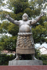 琴桜の銅像(倉吉市)