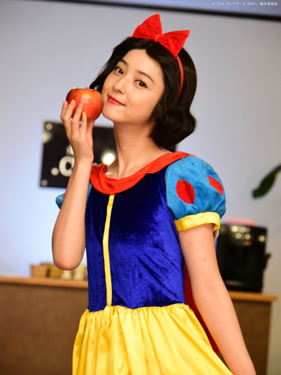 芸能 佐々木希 白雪姫コスプレ姿で魅力全開 ファン称賛 美しい めっちゃ可愛い エッッッ 芸能 佐々木希 白雪姫コスプレ姿で魅力全開 ファン称賛 美しい めっちゃ可愛い エッッッ