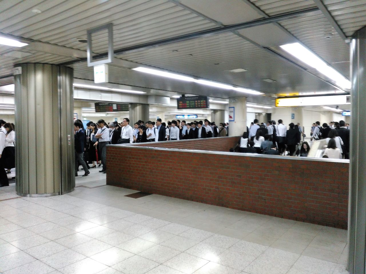 総武快速線東京駅 朝ラッシュ時の到着時 発車時の混雑を観察してきました Shinoの鉄道旅行 ホテル宿泊備忘録