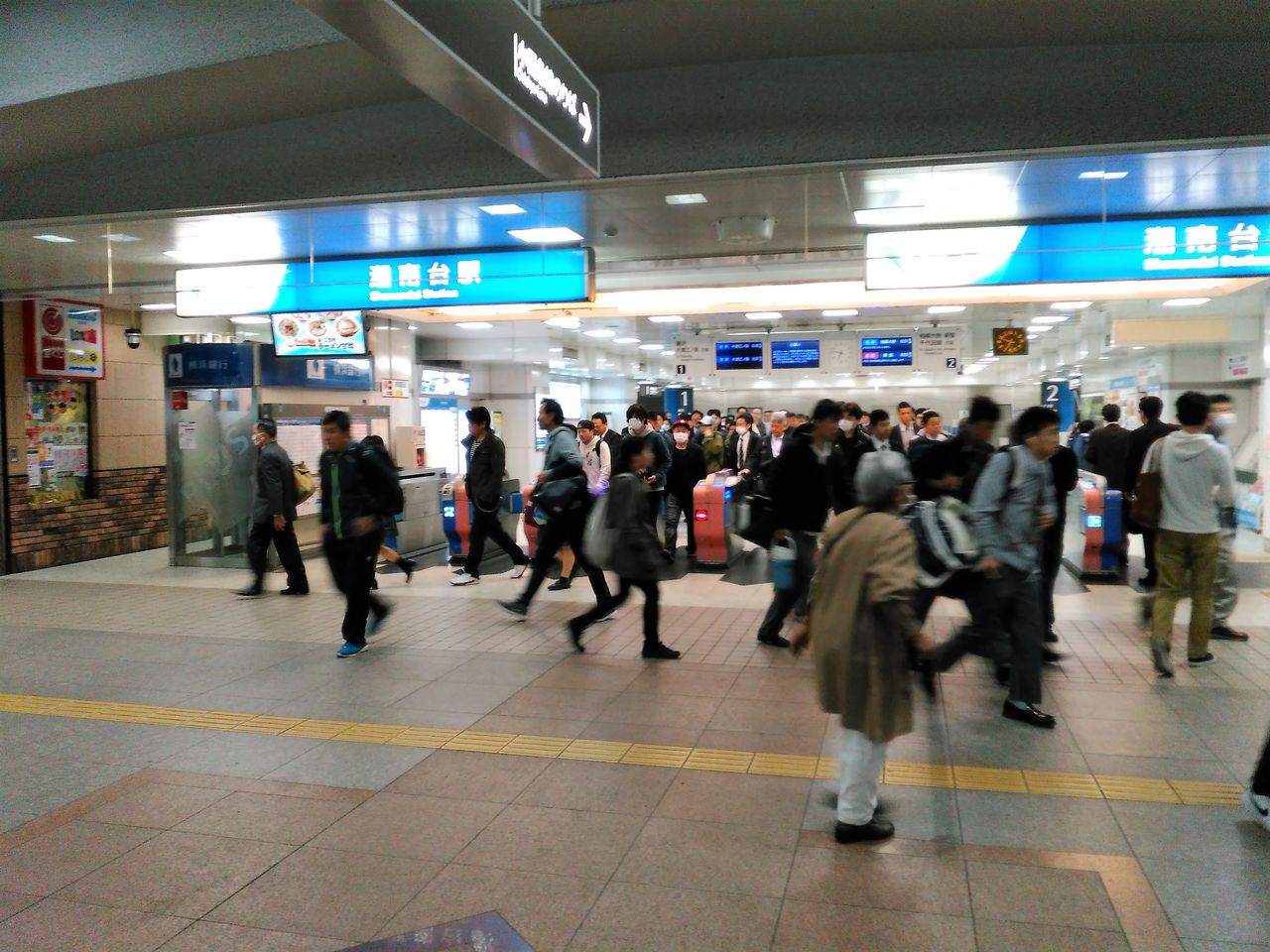 小田急線 その4 朝ラッシュ時混雑 湘南台から成城学園前まで乗車してきました Shinoの鉄道旅行 ホテル宿泊備忘録 小田急線 その4 朝ラッシュ時混雑 湘南台から成城学園前まで乗車してきました Shinoの鉄道旅行 ホテル宿泊備忘録