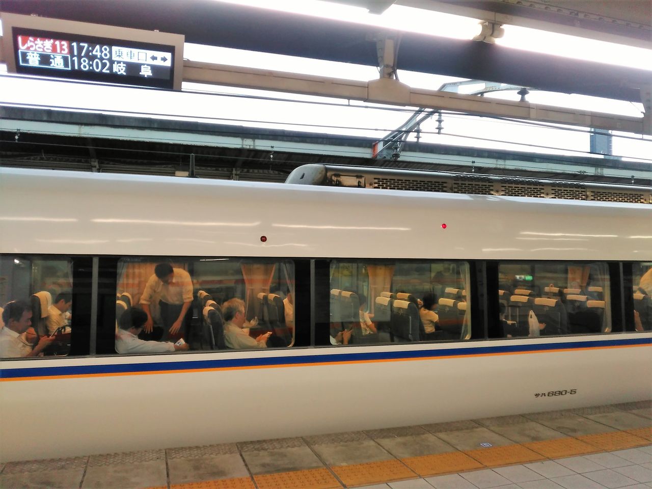 快適通勤利用はあるか 特急 しらさぎ15号 に名古屋から米原まで乗車してきました Shinoの鉄道旅行 ホテル宿泊備忘録