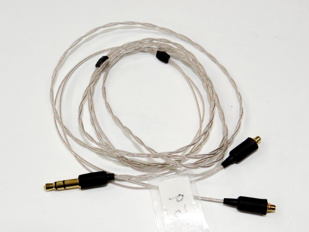 レビュー Estron linum balance cable 2.5mm MMCX : 