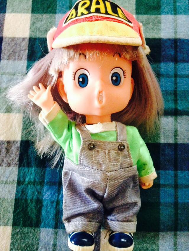 昭和レトロ アラレちゃん人形と少女の置物 earch 昭和レトロ アラレちゃん人形と少女の置物 earch