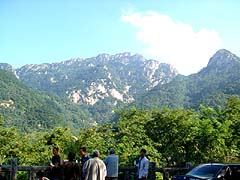 中天門駅より泰山