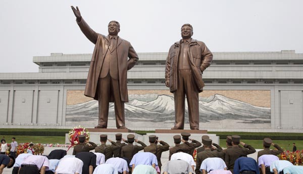 【北朝鮮】 日本人拘束は進展ナシ…「安倍3選」を阻む北朝鮮の仕掛け、見ものである。と日刊ゲンダイ