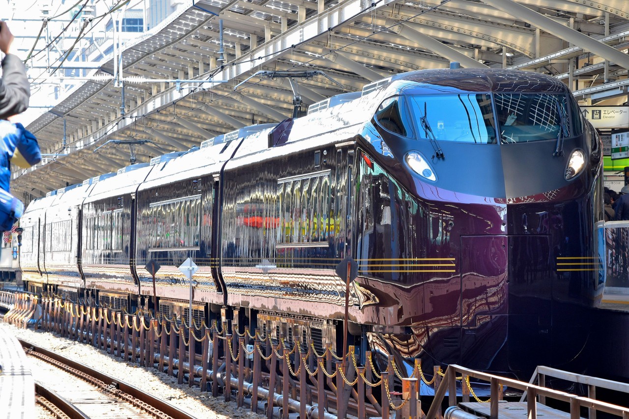 撃沈 激レアお召し列車e655系 和 に両陛下がご乗車 鉄道日誌