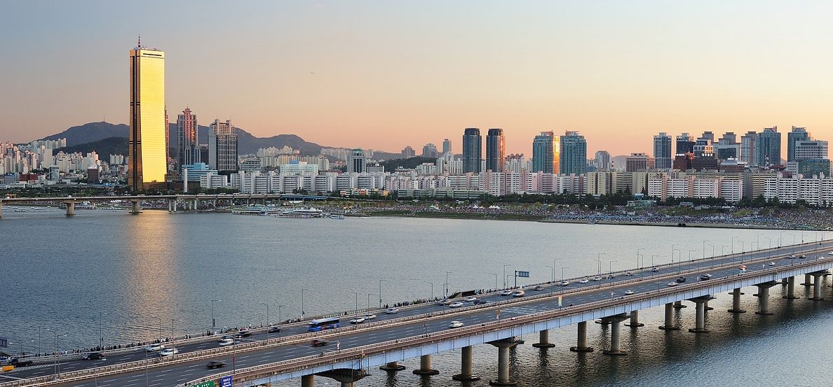 ソウルの自殺名所 麻浦大橋 チーズケーキを食べながら ソウルの自殺名所 麻浦大橋 チーズケーキを食べながら