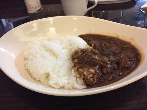 牛すじハヤシライス