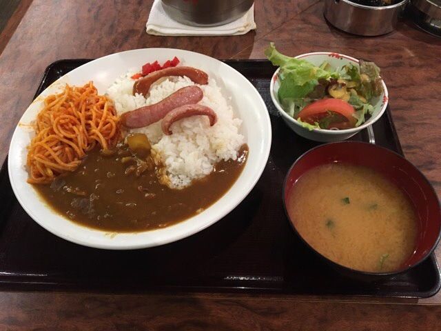 カレーとナポリタンのナポレオンライス!