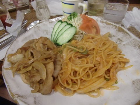 三鷹プリモのしょうが焼き&ナポリタン
