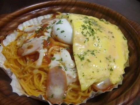 ローソンの焼ナポリタンはタマゴダブル