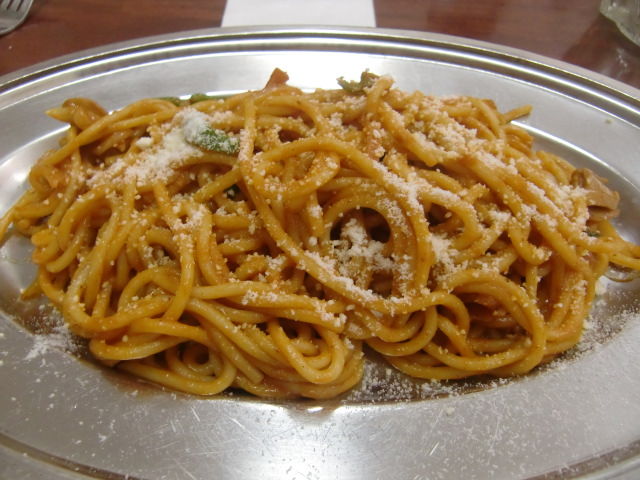 グリルさんばんのナポリタン