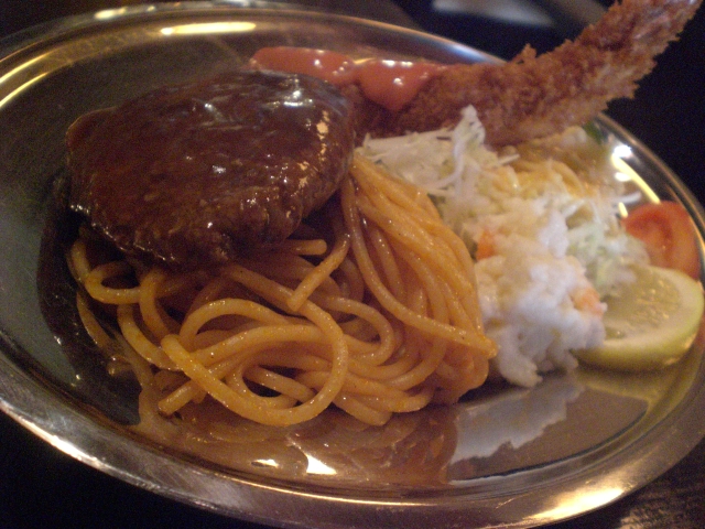 溜池山王のナポリタン ナポリタン ナポリタン 喫茶店 洋食屋からコンビニまで