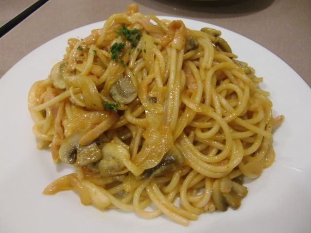 津々井のナポリタン