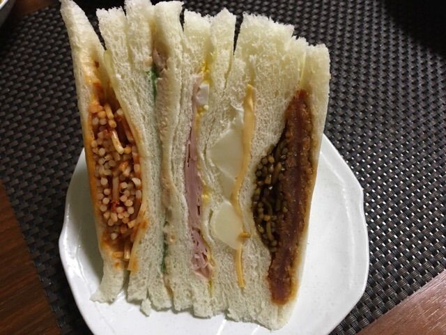 ミニストップのナポリタンサンド