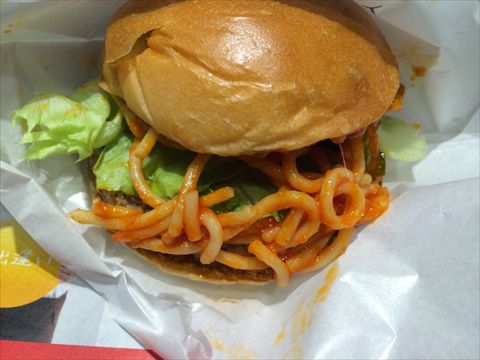 ロッテリアのナポリタンバーガー