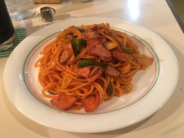 新橋ポワのナポリタン