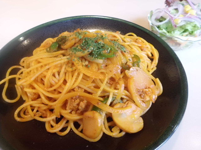 琵琶湖のナポリタンを近くで