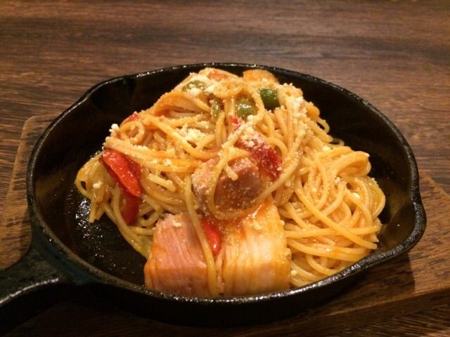 烹っとめらめらのナポリタン