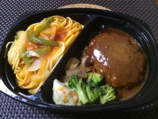 冷凍食品のナポリタン!