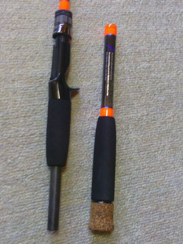 リップラップさんのカスタムロッドのウィードマスターを使わさせていただく事になりました 琵琶湖の南湖で エビメタル メタルバイブ で釣っています