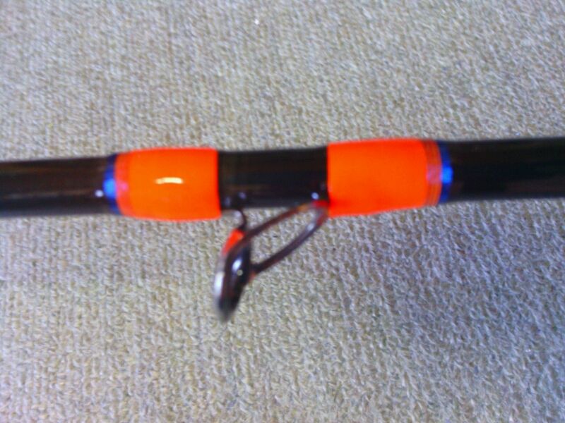 リップラップさんのカスタムロッドのウィードマスターを使わさせていただく事になりました 琵琶湖の南湖で エビメタル メタルバイブ で釣っています