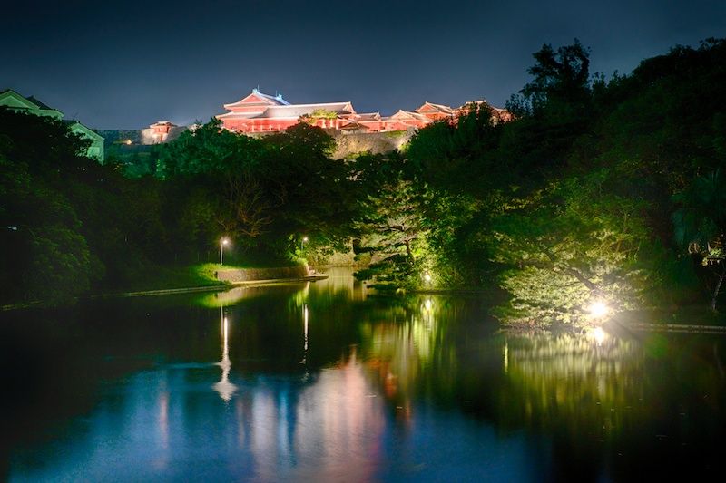 首里城夜景 沖縄紀行 テレビ編集マンの癒し系フォトグラファーえびこのブログ