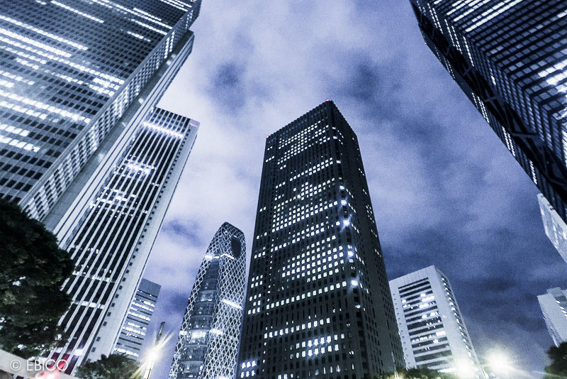 そして今夜も空を見上げる 新宿夜景 癒しの動画作家 えびこのブログ