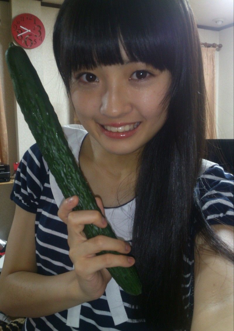 朗報 俺たちのりったんこと中山莉子 きゅうりを食べる エビ中まとめ連絡網 朗報 俺たちのりったんこと中山莉子 きゅうりを食べる エビ中まとめ連絡網