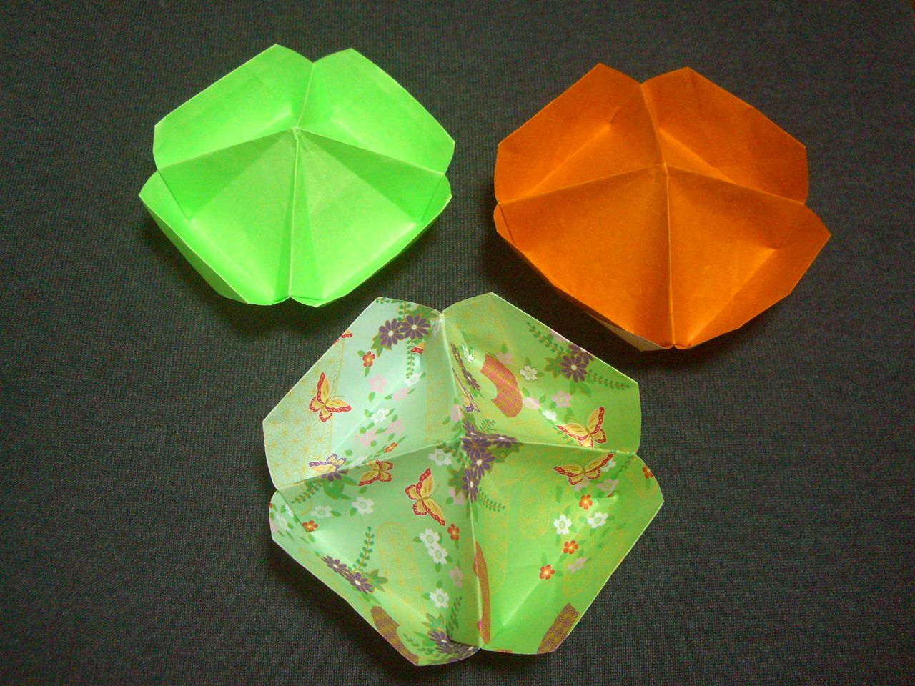 Origami おりがみ遊び クローバーの箱 ざぶとんの基本形から Ebisuchachaのブログ