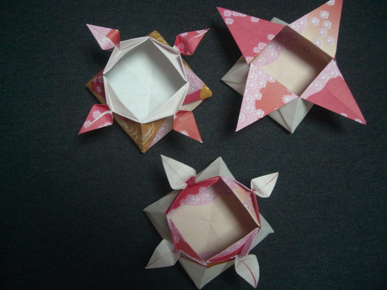 Origami おりがみ遊び つのこう箱のアレンジ Ebisuchachaのブログ Origami おりがみ遊び つのこう箱のアレンジ Ebisuchachaのブログ