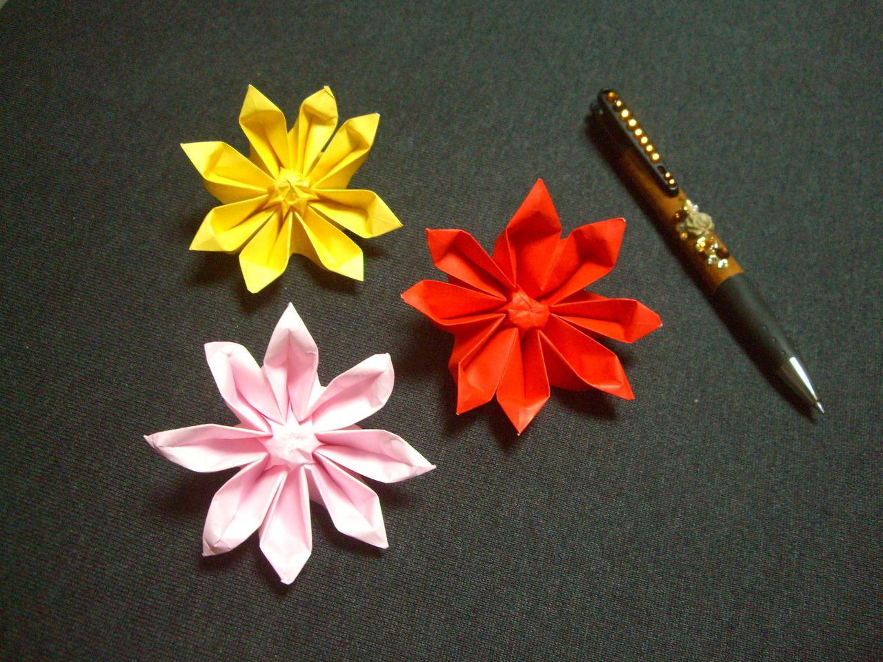 Origami おりがみ遊び ガーベラ Ebisuchachaのブログ Origami おりがみ遊び ガーベラ Ebisuchachaのブログ