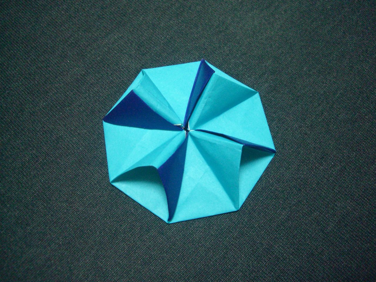 Origami おりがみ遊び 指ではじくとクルクル回るコマ Ebisuchachaのブログ