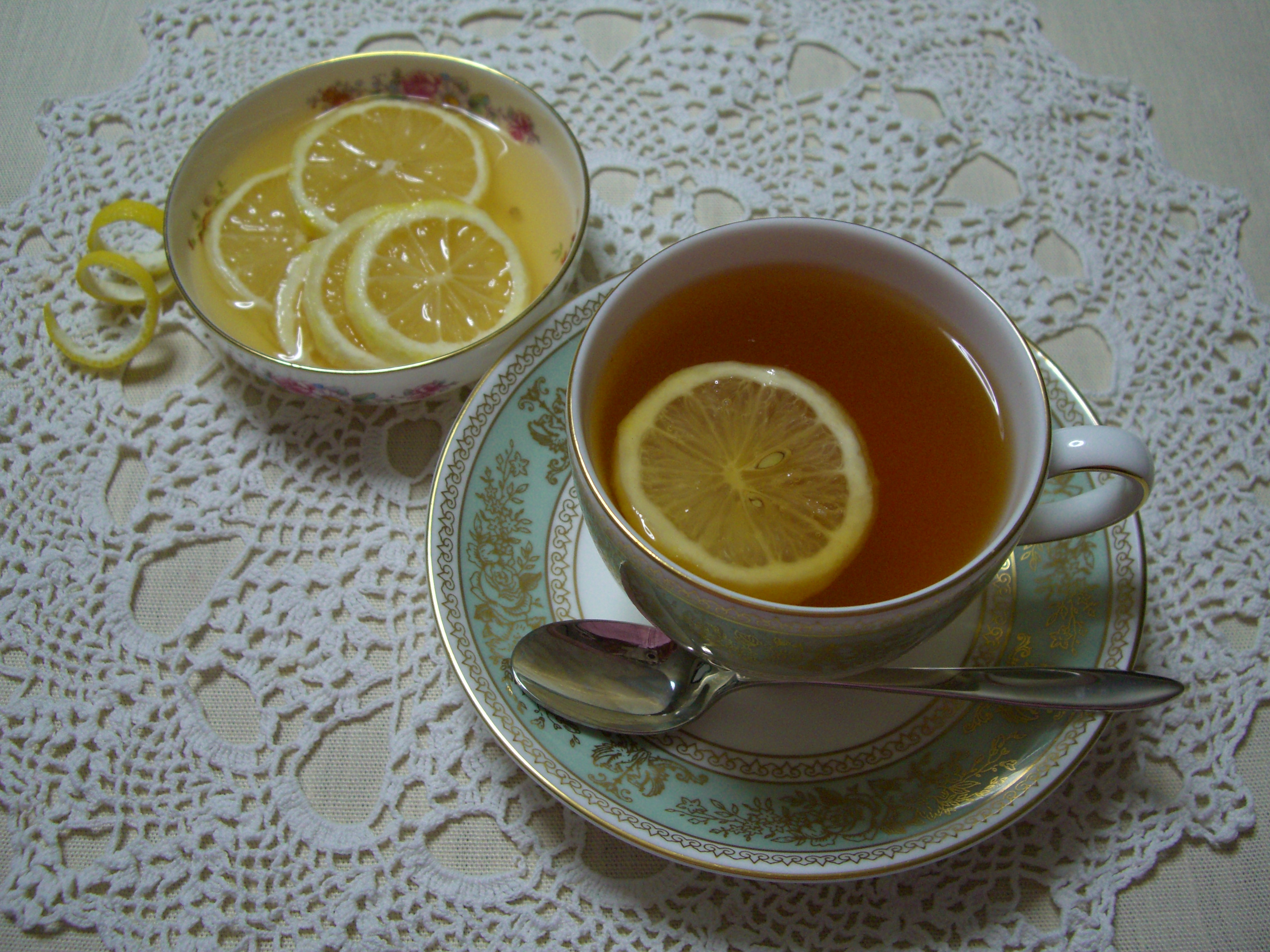 ハニーレモンティー レモンを蜂蜜につけてみました Ebisuchachaのブログ