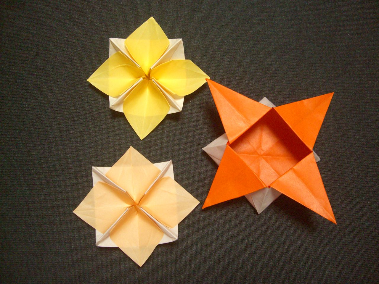 Origami おりがみ遊び つのこう箱のアレンジ Ebisuchachaのブログ Origami おりがみ遊び つのこう箱のアレンジ Ebisuchachaのブログ