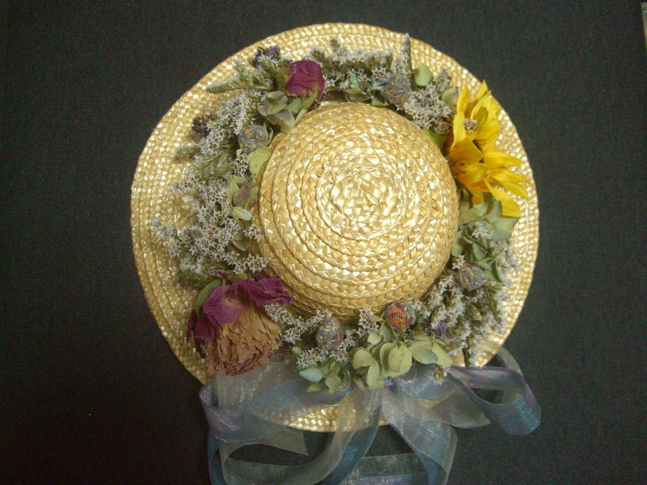 麦わら帽子にドライフラワー ハーブ 壁飾り用 Ebisuchachaのブログ