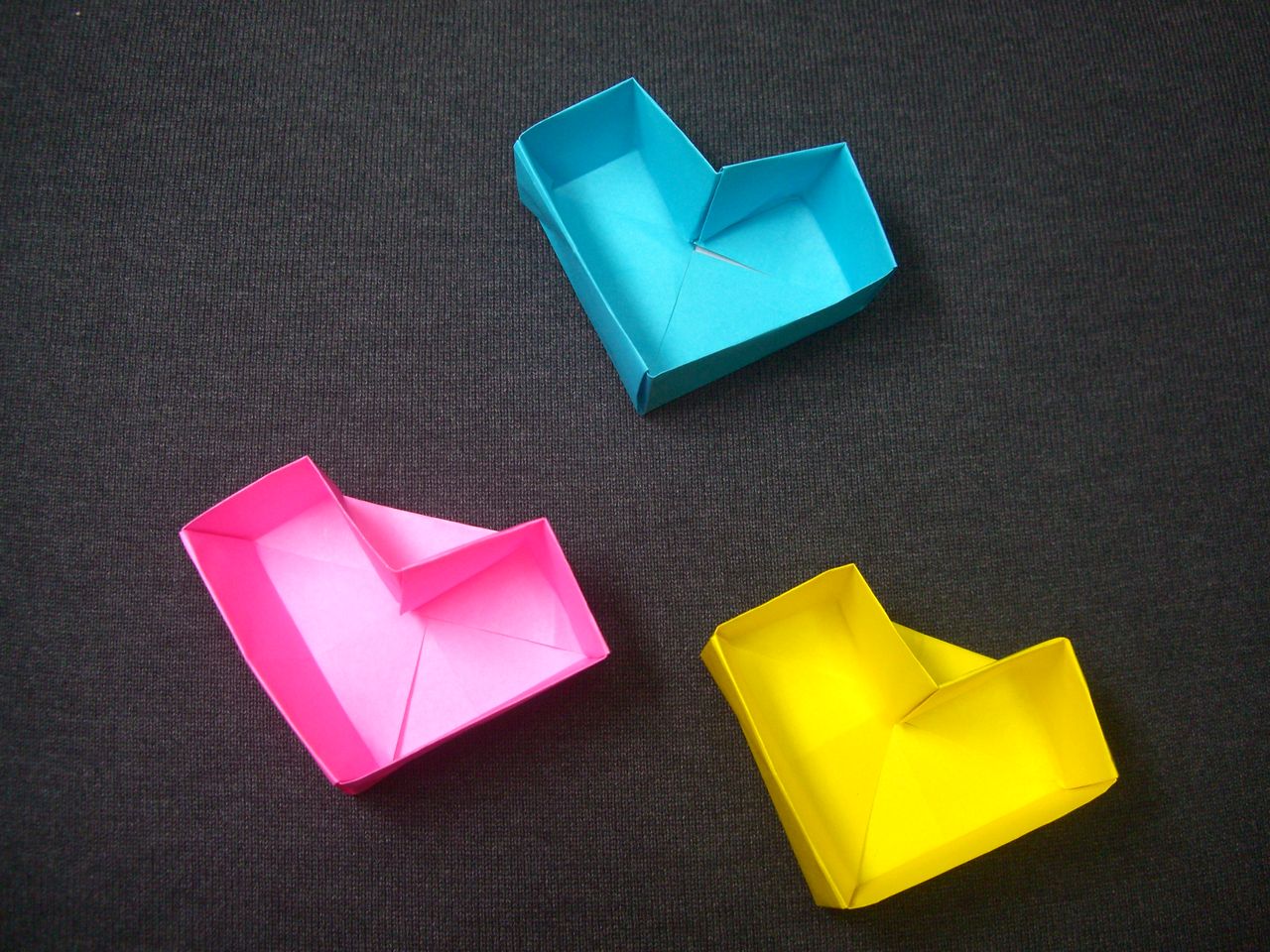 Origami おりがみ遊び ハートの形の箱 Ebisuchachaのブログ