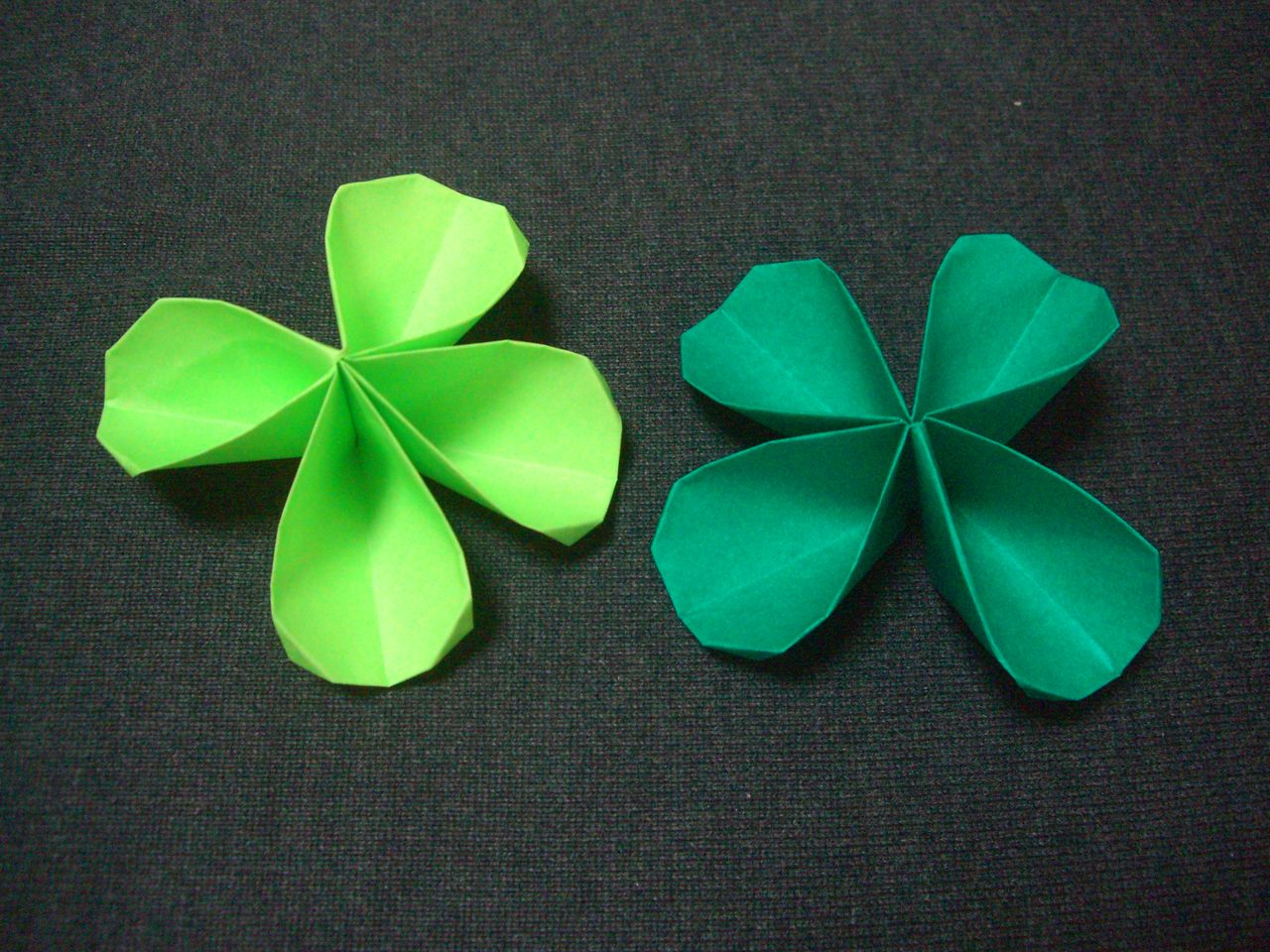 Origami おりがみ遊び 四つ葉のクローバー Ebisuchachaのブログ