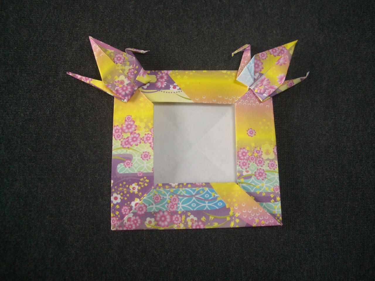 Origami おりがみ遊び 鶴飾りの額 Ebisuchachaのブログ