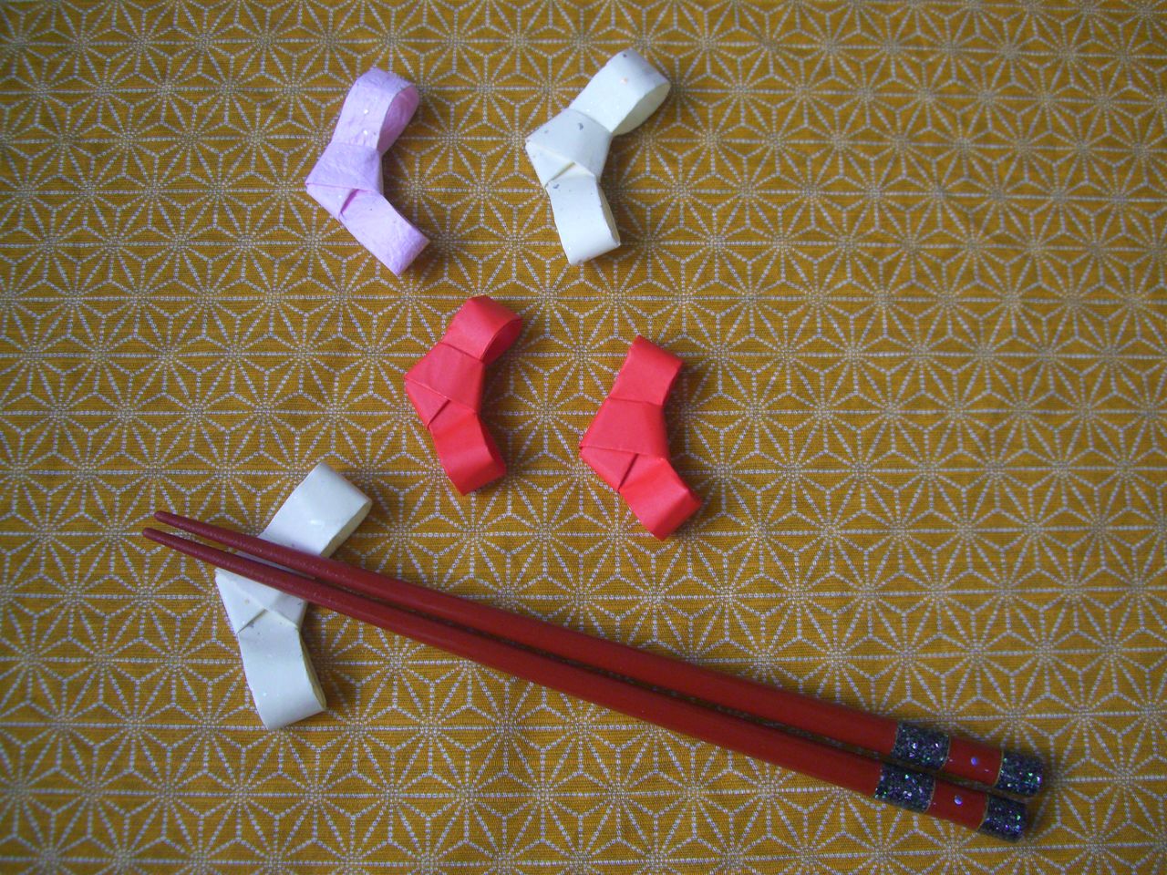 Origami おりがみ遊び 千代結びの箸置き Ebisuchachaのブログ Origami おりがみ遊び 千代結びの箸置き Ebisuchachaのブログ