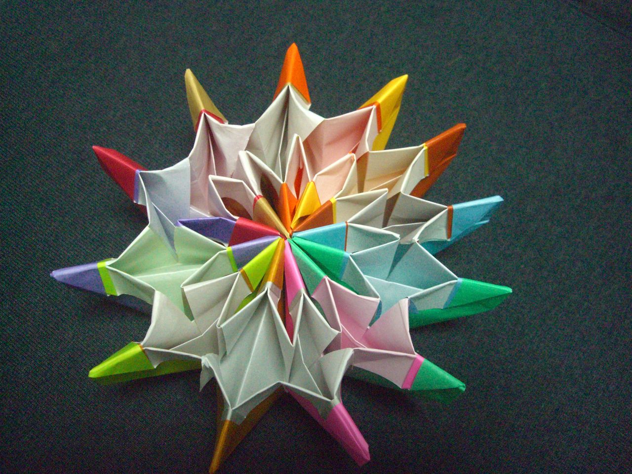 Origami おりがみ遊び 変化を楽しむ 花火 Ebisuchachaのブログ