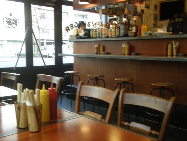 ゴールデン ブラウン 中目黒のハンバーガー店 恵比寿 代官山 中目黒 プラス 美人になるランチ ゴールデン ブラウン 中目黒のハンバーガー店 恵比寿 代官山 中目黒 プラス 美人になるランチ
