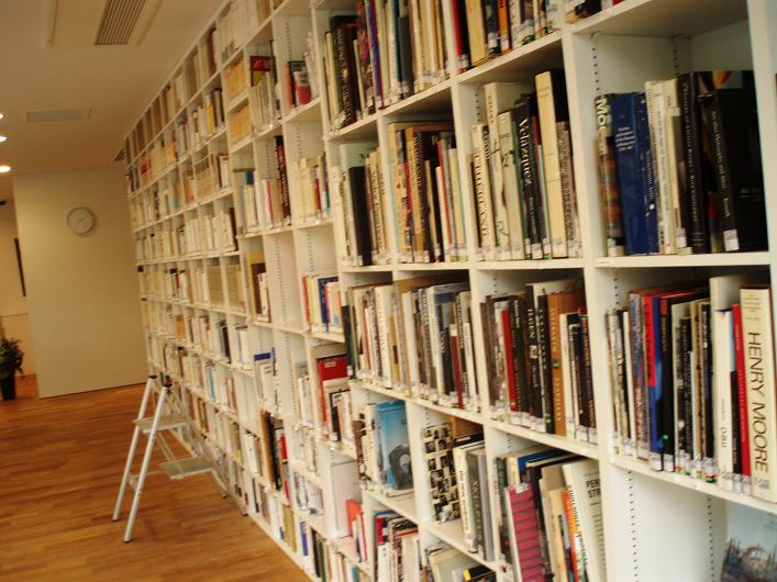 ヒルサイド ライブラリー 代官山のおしゃれな図書館 恵比寿 代官山 中目黒 プラス 美人になるランチ