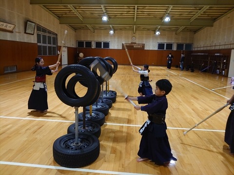 02 (3)