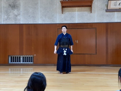 05 (4)