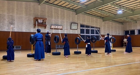 02 (2)