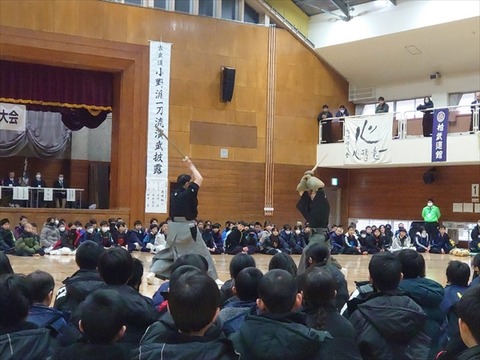 02 (1)