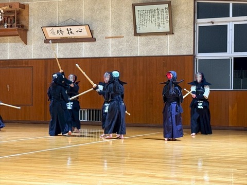 02 (24)