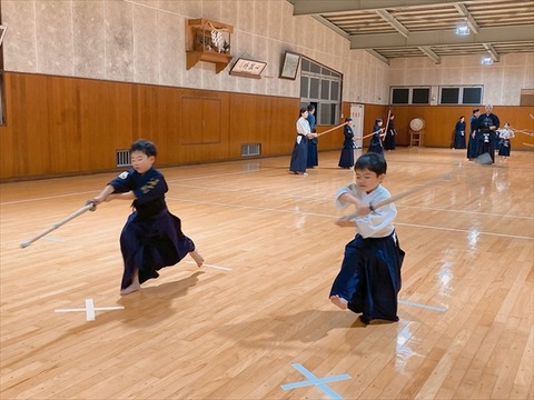 02 (2)