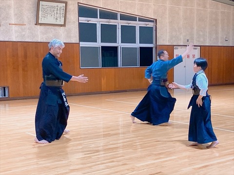 03 (2)